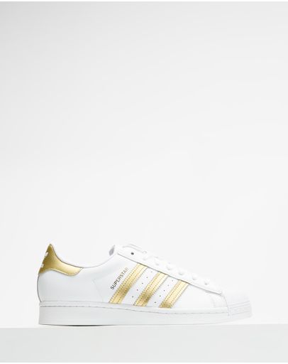 Cloud White, Gold Metallic & Cloud White