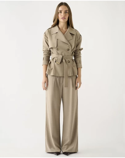 Esmaee - Avenue Cropped Trench