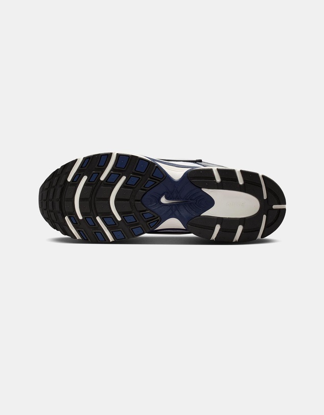 Nike - Nike V5 RNR - Men's