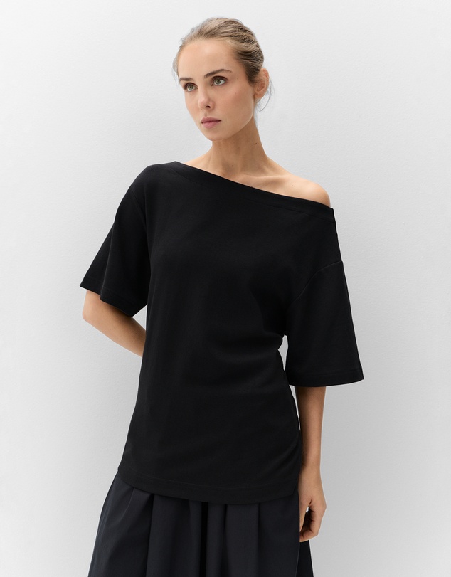 UNISON - Relaxed Off Shoulder Tee