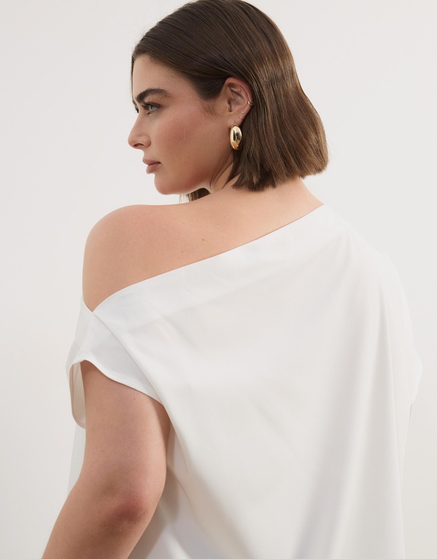 Atmos&Here Curvy - Willow Off Shoulder Top