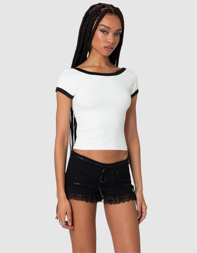 EDIKTED - Low Back Contrast T Shirt