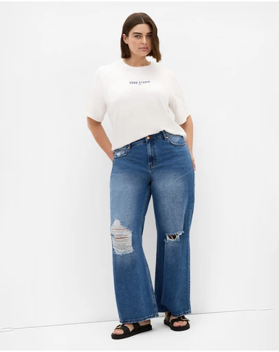 City Chic - Plus size Harley Fit Harriet Wide Leg Short Jean - light wash