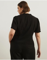 Atmos&Here Curvy - Meadow V-Neck Ruffle Blouse
