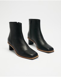 Sol Sana - Eon Mid Boots