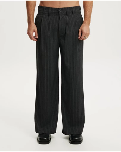 Cotton On - Super Baggy Pleated Pant