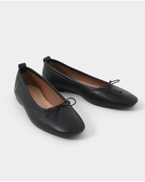 Forcast - Lizbeth Leather Ballet Flat