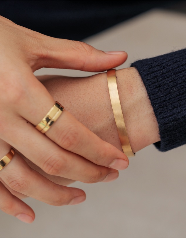 Kuzzoi - ICONIC EXCLUSIVE - Polished Cuff Bracelet in Gold-Plated 925 Sterling Silver