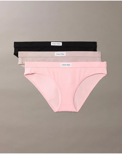 Calvin Klein - 3-Pack Classic Comfort Bikini Briefs