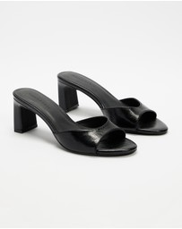 Atmos&Here - Hazel Crinkle Leather Peep Toe Heels