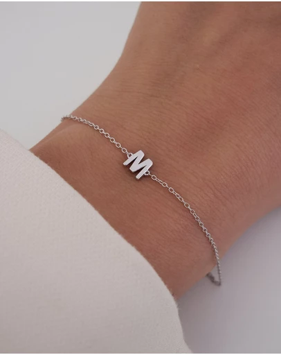 The Silver Collective - Petite A-Z Letter Bracelet Silver - M