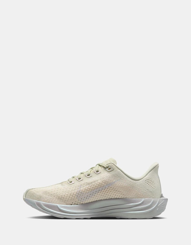 Nike - Pegasus Plus - Women's