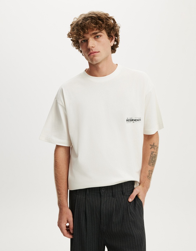 Cotton On - Box Fit Text T-Shirt
