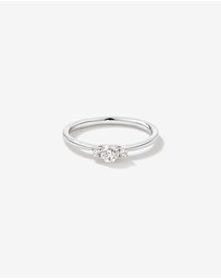 Michael Hill - 0.30 Carat TW Round Brilliant Diamond Three-Stone Engagement Ring in 14kt White Gold