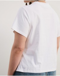 Atmos&Here Curvy - Lorrie Twist Shoulder T-Shirt