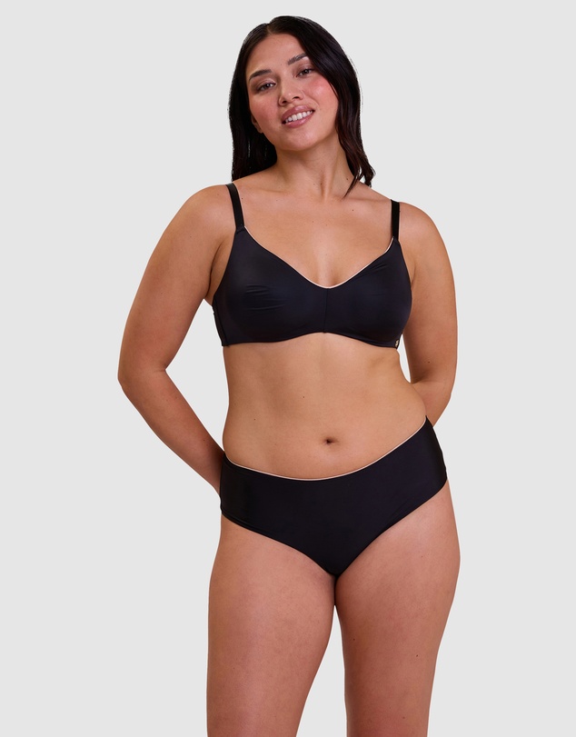 Sans Complexe - Unseen Smooth Moulded Wirefree Bra