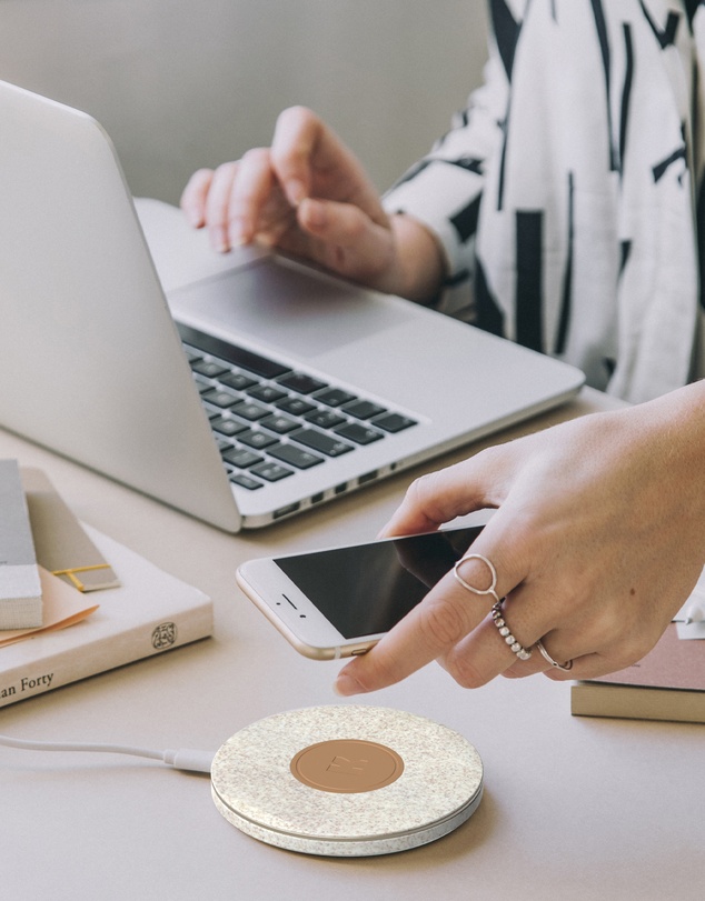 Kreafunk - Kreafunk Wicharge 2 Wireless Qi Charger 15W - Wheat