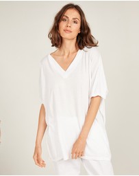 Primness - Loose V Tee