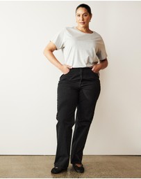 Atmos&Here Curvy - Organic Cotton Crew Neck Tee