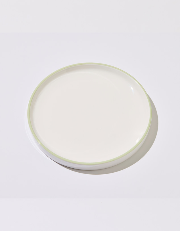 House of Nunu - Biggie Melamine Plate in Pistachio