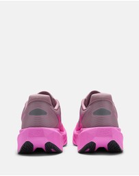 New Balance - FuelCell Rebel v5 - Men's