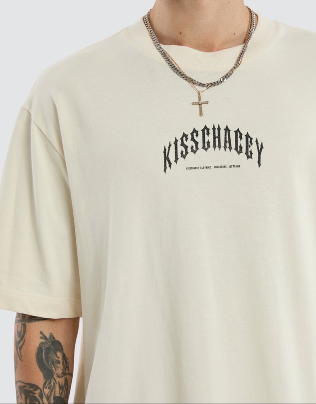 Kiss Chacey - Manor Oversized Tee