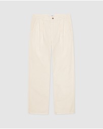 Les Deux - Romeo Pleated Chino Pants
