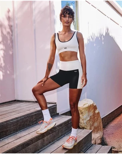 RVCA - Womens Essential Pocket Sport Shorts