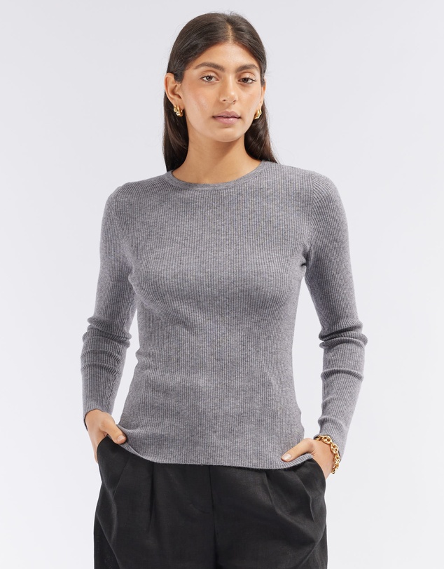 Amelius - Afina Long Sleeve Knit Top