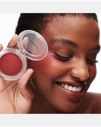 MAC - Glow Play Blush