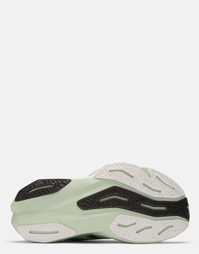 New Balance - FuelCell Rebel v4 - Women's