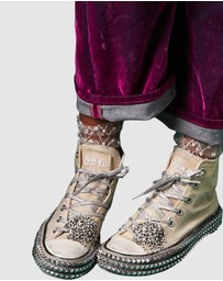 High Heel Jungle - Diamonds and Pearls Sheer Socks