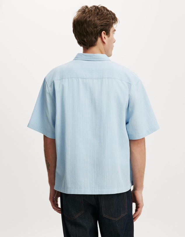 Cotton On - Boxy Fit SS Shirt