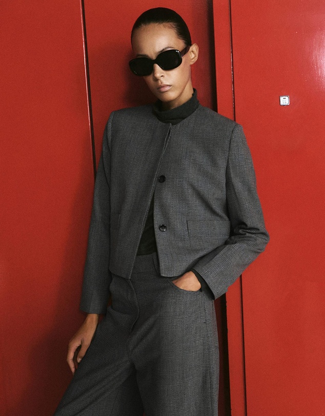M.N.G - Louis Blazer