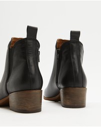 Bueno - Silo Boots