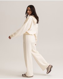 HyperLuxe The Label - Logo Embroidered Straight Leg Sweatpants