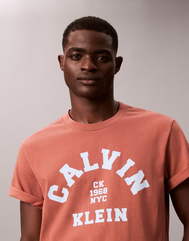 Calvin Klein Jeans - Varsity Logo Graphic Relaxed T-Shirt