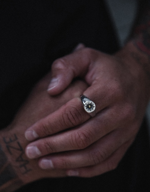 Haze & Glory - ICONIC EXCLUSIVE - Sun Lover Signet Ring in 925 Silver