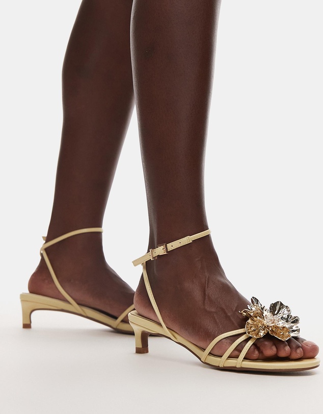 TOPSHOP - Inaya Gold Flower Kitten Heel Strappy Sandals