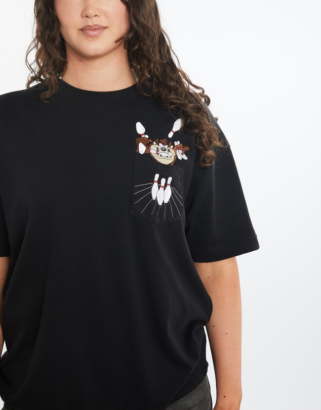 Vintage by The Real Deal - Pre Loved - Vintage 1999 Taz Devil Looney Tunes Cartoon Pocket Tee