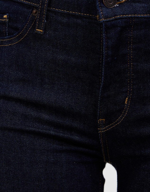 Levi's - 314 Shaping Straight Jeans