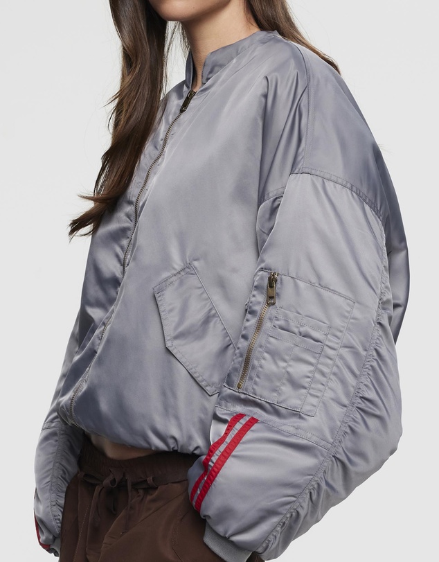 Lioness - Bloom Bomber