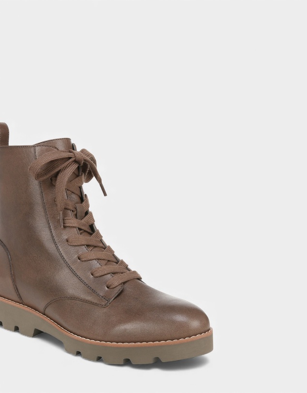 Vionic - Lani Lace-Up Boot - Greige