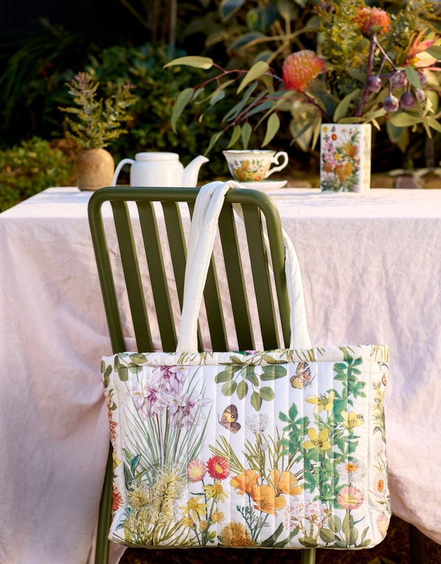 La La Land - Quilted Comforter Bag Botanical Blooms