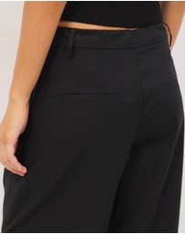 Calli - Joshua Tuck Pants