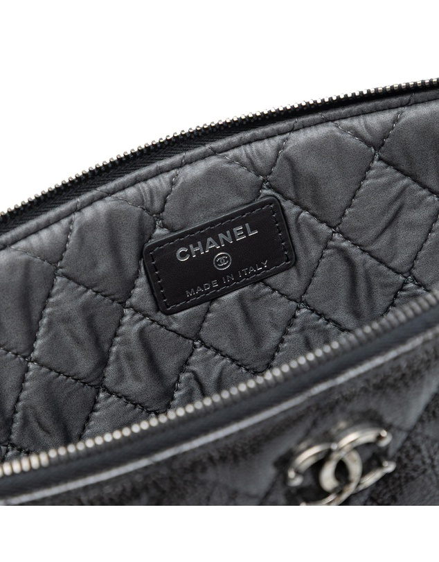 Pre-Loved by Azura Reborn - Pre-Loved Large Quilted Iridescent Patent O Case Clutch