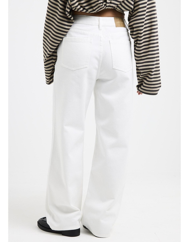 Subtitled - Alexa Mid Rise Relaxed Denim Jeans