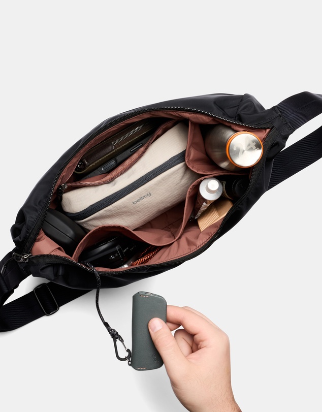 Bellroy - Laneway Crescent Bag 7L