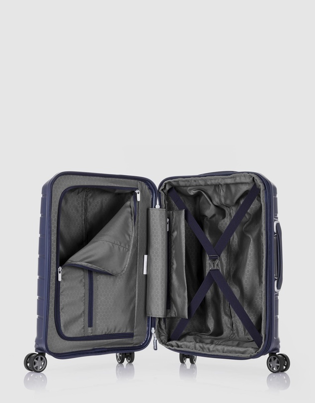 Samsonite - Oc2Lite 68cm Spinner Suitcase