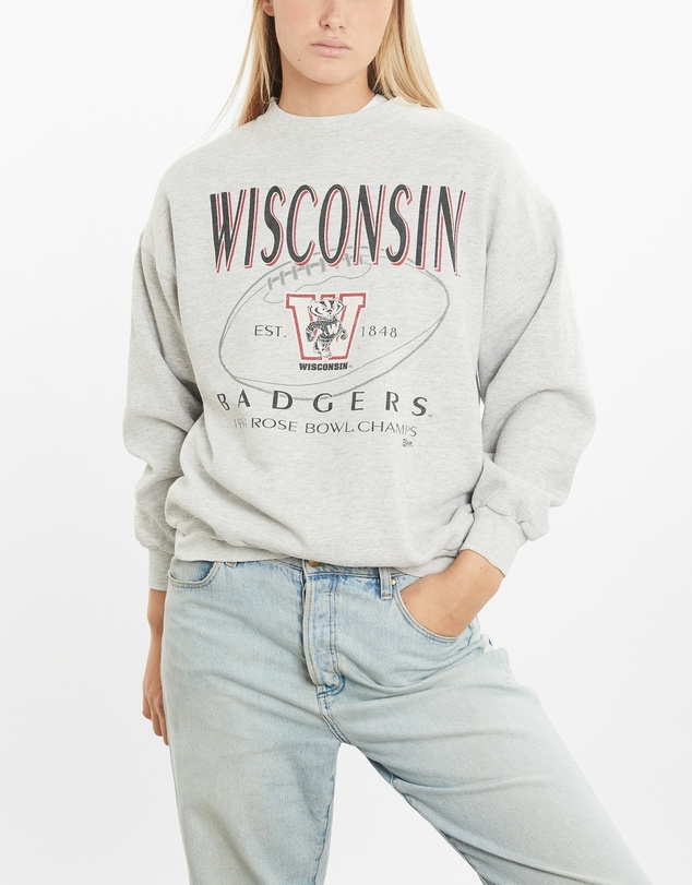 Vintage by The Real Deal - Pre Loved - Vintage 1994 NCAA Wisconsin Badgers Rose Bowl Sweatshirt